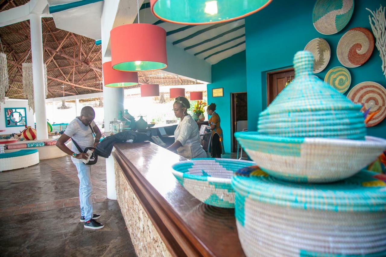 Hotel The One Watamu Esterno foto