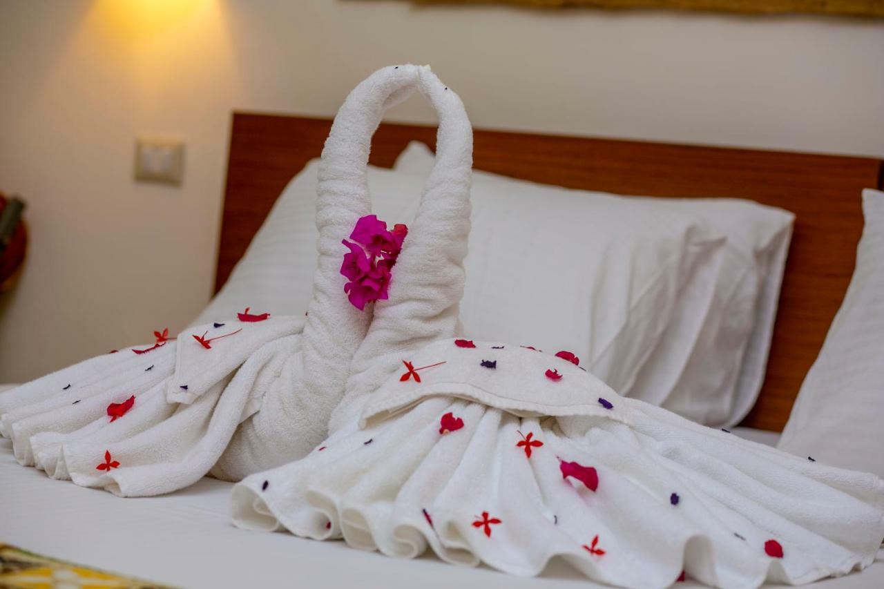 Hotel The One Watamu Esterno foto