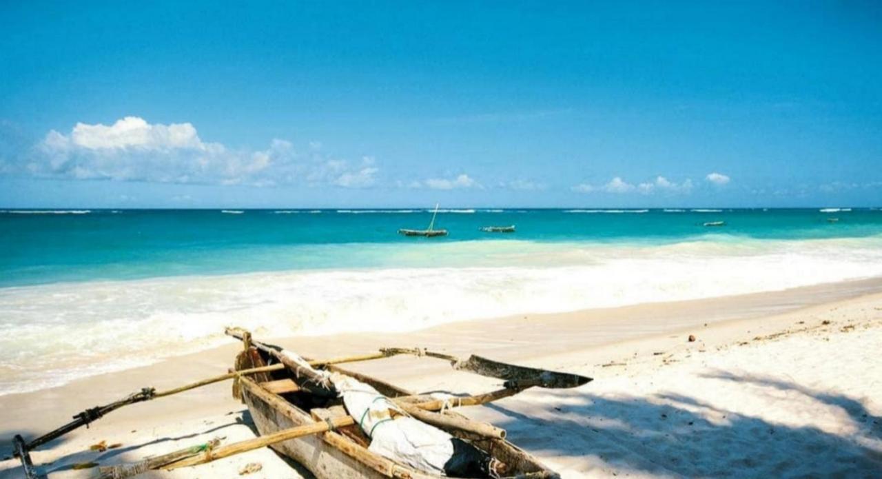 Hotel The One Watamu Esterno foto