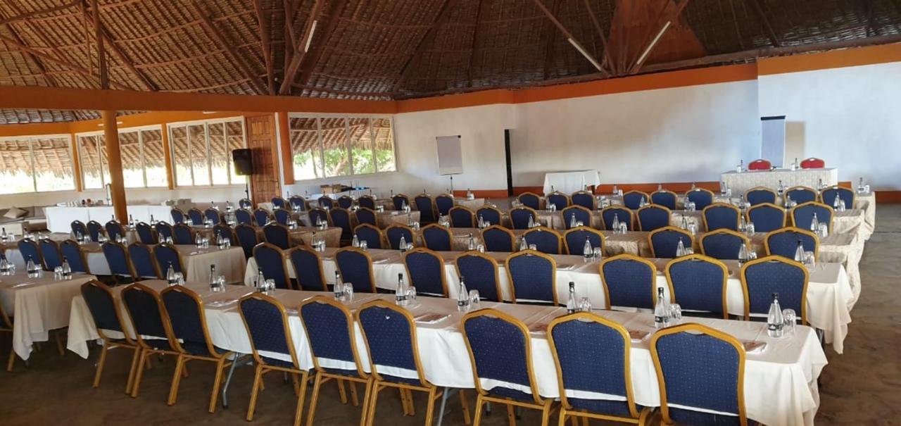 Hotel The One Watamu Esterno foto